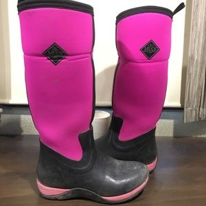 Muck boots